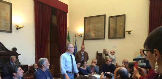 Bilancio. Operazione trasparenza: “non siamo in dissesto ma per un parametro rischiamo tutto”