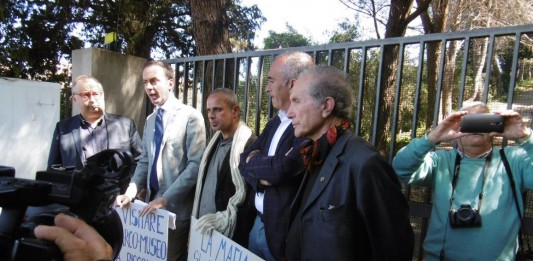 Chiusa Villa Piccolo, il Presidente della Fondazione si è dimesso. Sotto accusa la Regione.