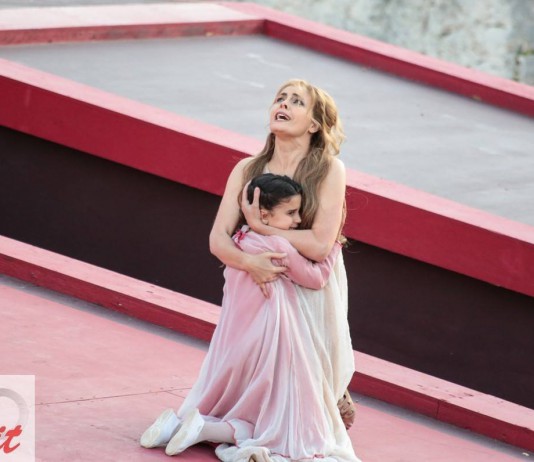 Il non dramma di Alcesti: a Siracusa trionfa Euripide rivisto da Lievi (Fotogallery)