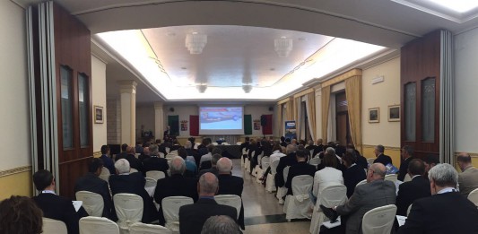 Gas Naturale, accordo tra Caronte&Tourist e Marina Militare: una nave entro il 2018