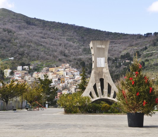 Bussines immigrati: sette indagati a Fondachelli Fantina, tra cui il Sindaco