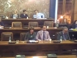 Habemus previsionalem. L’aula si scaglia contro gli assenti: questione di responsabilità (Video)