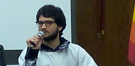 “Bisogna essere radicali perchè è la realtà ad esserlo”, Giuseppe Ialacqua studia il fenomeno “dal basso”