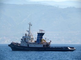 Nave in avaria nello Stretto soccorsa dalla Guardia Costiera