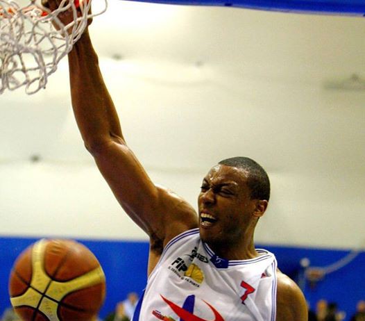 Basket. Orlandina. Dolore per la morte di Rolando Howell