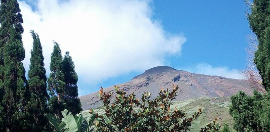 Stromboli, la spiaggia svenduta al privato