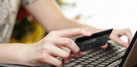 Regali di Natale online? come evitare le truffe, lo spiega l’Adoc di Messina