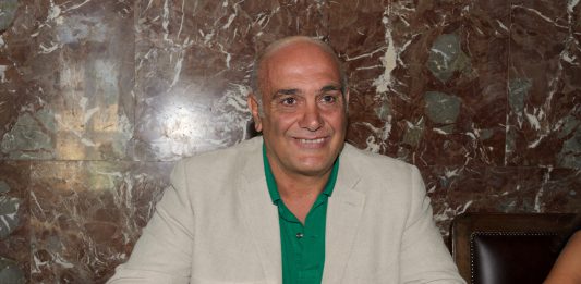 Tutela e salvaguardia della “parlata messinese” in onore di Maria Costa, la proposta di Rella approvata dal consiglio