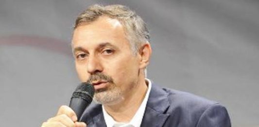 Dibattito sulla poesia con Paolo Di Stefano a Villa Piccolo