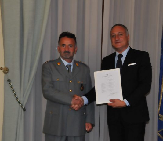 Salva una turista francese nelle montagne di Salina, encomio per Elio Benenati