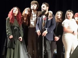 “L’Opera da tre soldi” di Bertolt Brecht in un musical dei ragazzi di Iaci e Maurolico