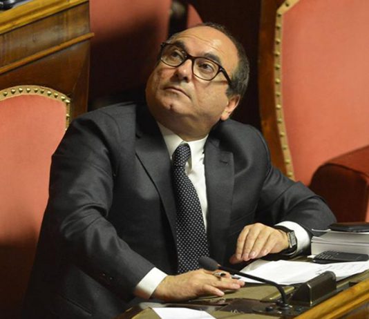 Il web contro Scilipoti e Mattarella