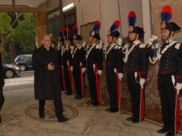 L’arcivescovo Accolla in visita al Comando Provinciale dei Carabinieri