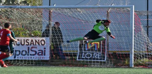 Calcio. Promozione gir.C – Camaro spento e sfortunato: il Città di Messina vince 2-0