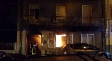 Barcellona pg: esplosione in un’abitazione, vittima un uomo