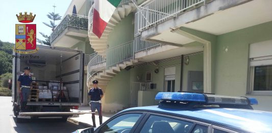 Barcellona, sequestrati oltre 2.000 Kg. di alimenti pericolosi per la salute pubblica e denunciate due persone