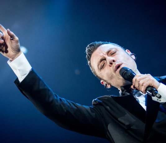 Tiziano Ferro in concerto: un’attesa febbrile per la serata magica allo Stadio San Filippo di Messina