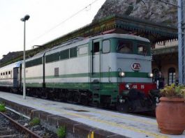 Un treno carico di …storia, in partenza da Messina