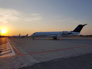 Bombardier-Canadair-CRJ 200 sul piazzale