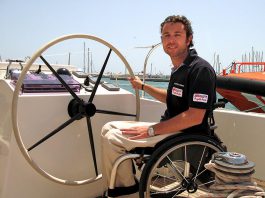 “WOW – Wheels On Waves” Andrea Stella e il suo catamarano approdano oggi a Messina