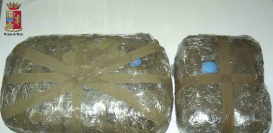Dieci kg di marijuana in auto, arrestato 29nne a Barcellona Pg