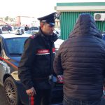 Arrestato ladro mentre tentava di rubare una fiat 600