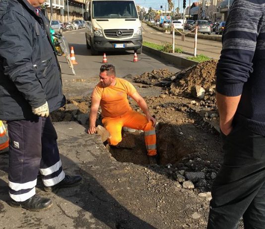 Voragine sul Viale della Libertà, alle 13 riaperta la carreggiata (video)