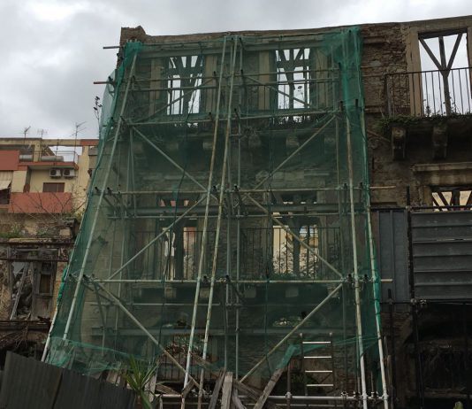 Sigilli pronti per il cantiere: stop ai lavori dell’edificio Avignone
