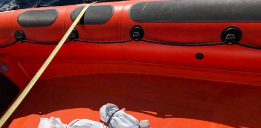 Le morti in mare e il mirto indigesto