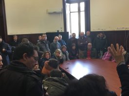 Salubrità della scuola Pascoli-Crispi: il Comune rassicura, ma “covano” le fiamme della polemica politica