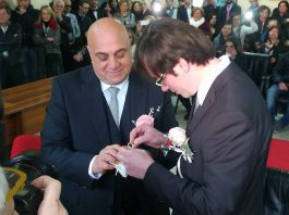 Rosario e Alex, una storia d’amore e politica