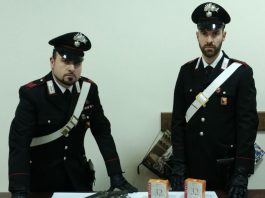 Messina: blitz dei carabinieri a Bordonaro, rinvenute armi e munizioni