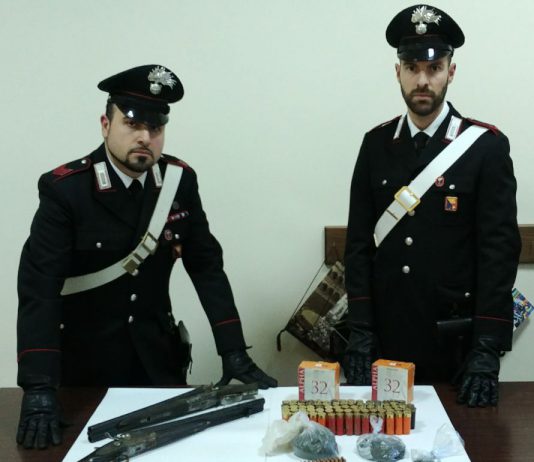 Messina: blitz dei carabinieri a Bordonaro, rinvenute armi e munizioni