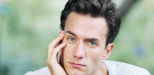 È morto a 29 anni l’attore messinese Domenico Bisazza