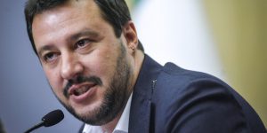 29/05/2014 Roma,  Camera dei Deputati, conferenza stampa di FI e Lega Nord. Forza Italia annuncia la firma dei referendum della Lega per reintrodurre il reato di immigrazione clandestina e per l' abolizione della riforma Fornero. Nella foto Matteo Salvini