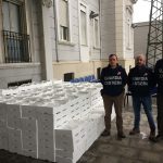 Una tonnellata di novellame di sardina sequestrata nello Stretto