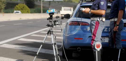 Speed Marathon: la polizia stradale contro gli eccessi di velocità, mercoledì controlli a tappeto
