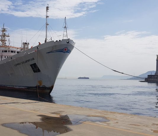 A Messina la nave di ricerca oceanografica della Marina russa “Admiral Vladimirskiy”
