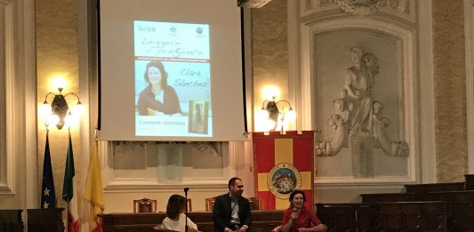 “L’amante silenzioso” di Clara Sánchez: la rivoluzione di una donna in cerca di se stessa