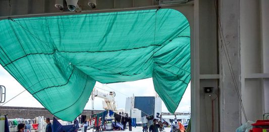 Diciotti, il braccio di ferro che hanno già perso tutti sulla pelle dei 150 ostaggi di stato