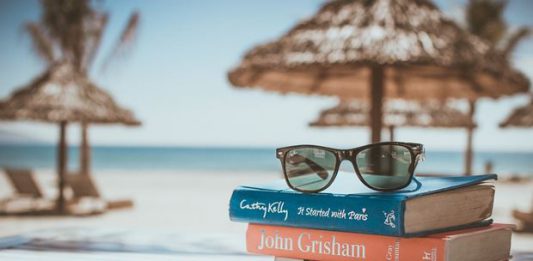 Gli accessori da mettere in valigia per la tua Estate