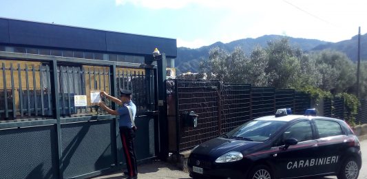 Illecita gestione e combustione di rifiuti: sequestrata una impresa di Motta Camastra