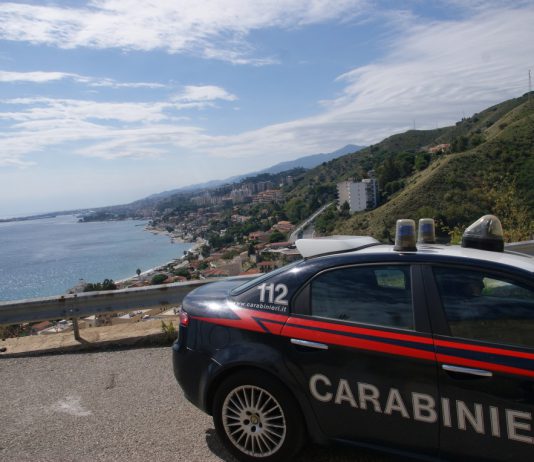 Ladro di ciclomotori in azione arrestato: denunciato il complice per ricettazione