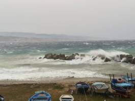 Messina flagellata dallo Scirocco: raffiche fino a 100 km orari