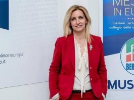 Polemica sugli assorbenti. Musolino a D’Uva: “Parole di cattivo gusto”