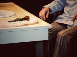 Teatro Clan Off: “Il rasoio di Occam”, economia del genere umano