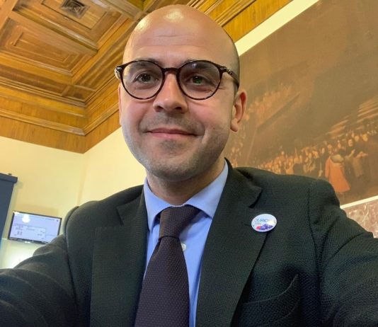 Il Consiglio Comunale di Messina approva la mozione per salvare Radio Radicale