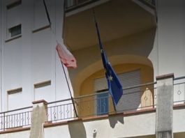 Capo d’Orlando. Rubano uno smartphone da un’auto in sosta. La Polizia arresta due tunisini traditi dalle telecamere