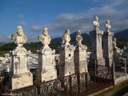 Vandali al Cimitero di Barcellona, il Sindaco “esprimo ferma condanna”