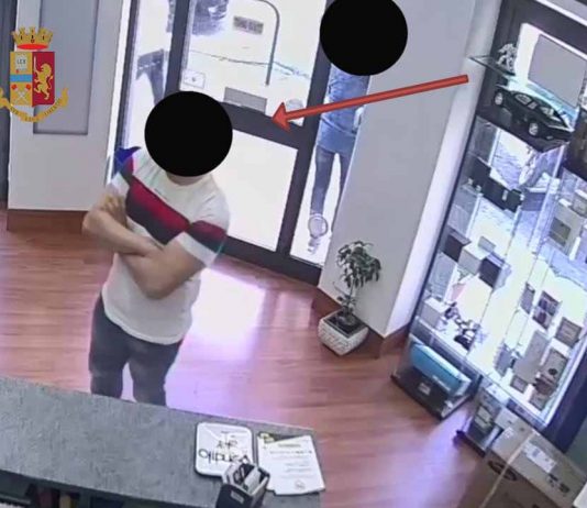 Agli arresti domiciliari il responsabile di alcuni furti ai danni di esercizi commerciali